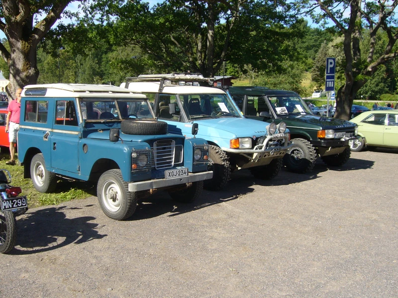 [Image: _img900.jpg]