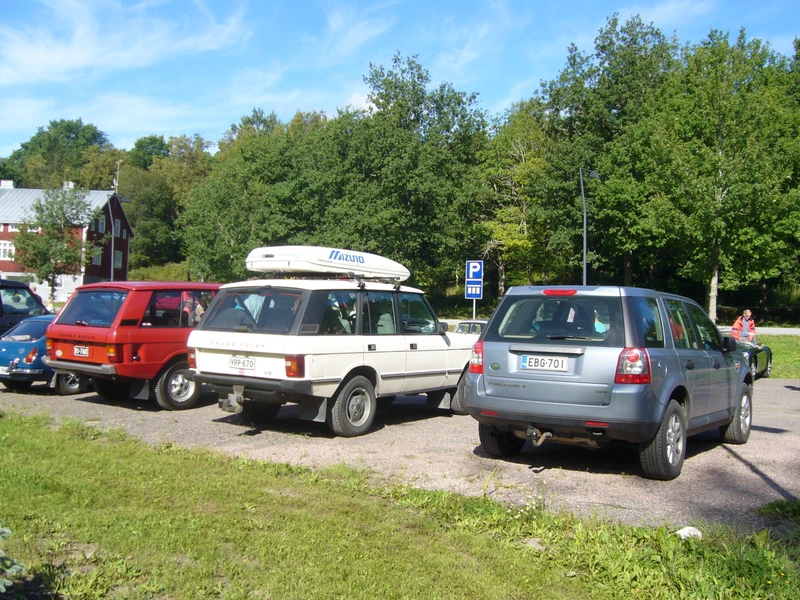 [Image: _img900.jpg]